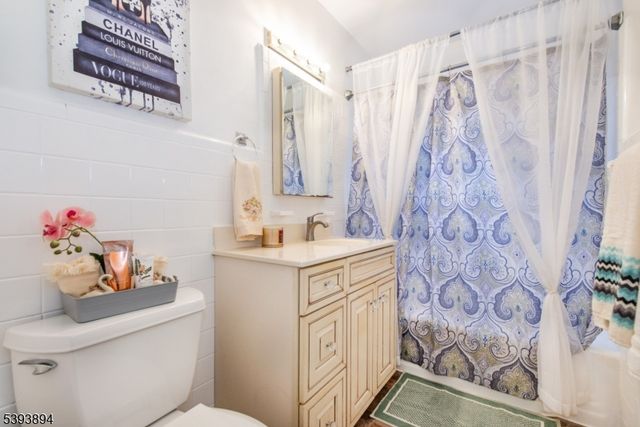 152 Belleville Ave 1, Bloomfield Twp., NJ 07003