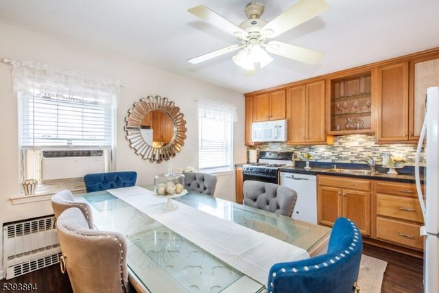 152 Belleville Ave 1, Bloomfield Twp., NJ 07003