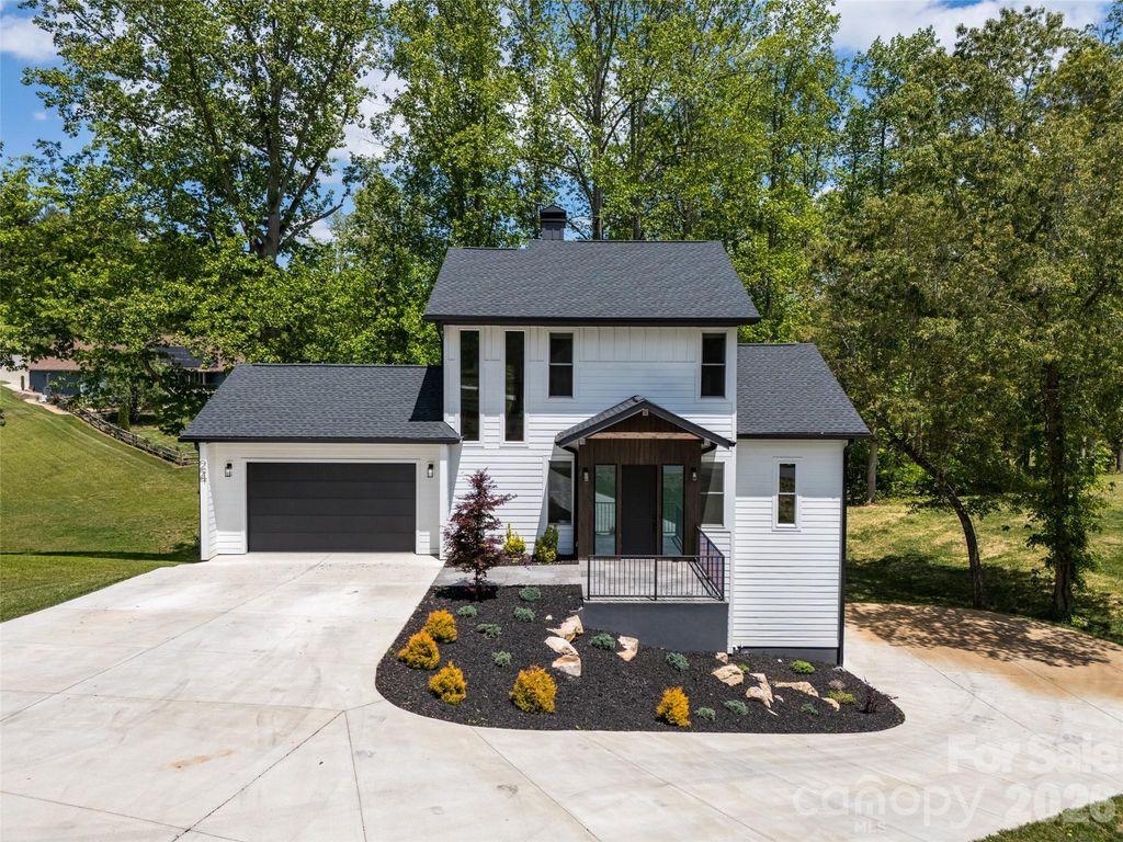 24 Copper Mill Court, Candler, NC 28715