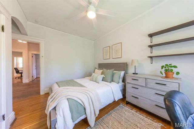 7118 Pershing Avenue, St Louis, MO 63130
