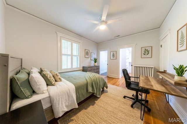 7118 Pershing Avenue, St Louis, MO 63130