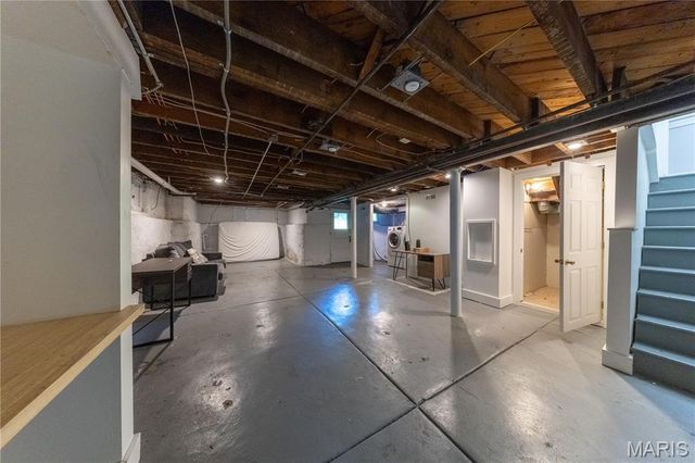 7118 Pershing Avenue, St Louis, MO 63130