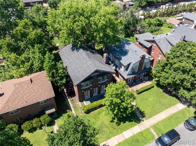 7118 Pershing Avenue, St Louis, MO 63130