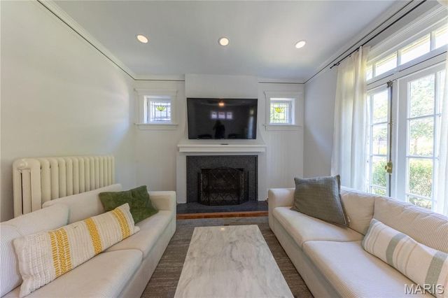 7118 Pershing Avenue, St Louis, MO 63130