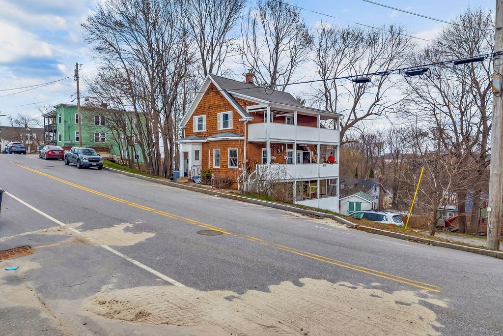 144 Third Street, Auburn, ME 04210 — exterior
