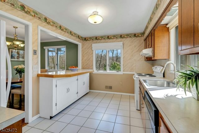 181 Powerville Rd, Boonton Twp., NJ 07005