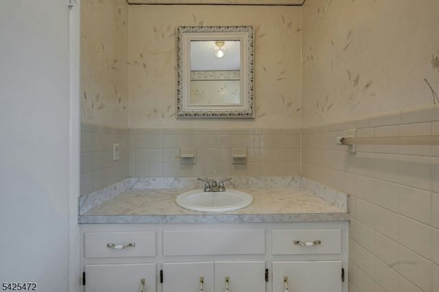 181 Powerville Rd, Boonton Twp., NJ 07005