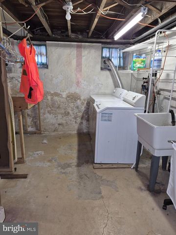 2446 GRANDVIEW AVE, Reading, PA 19606