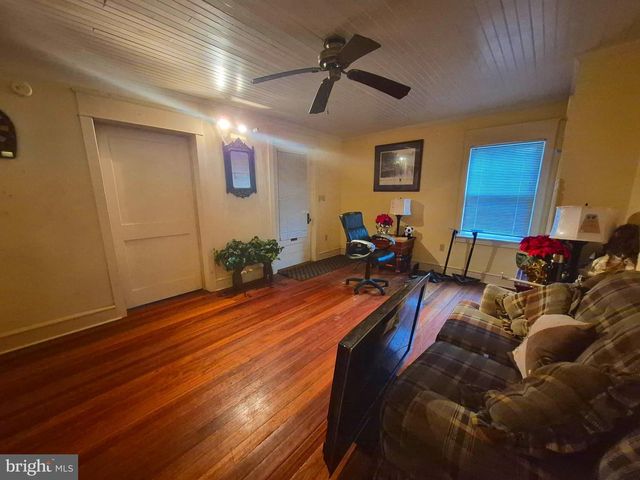 2446 GRANDVIEW AVE, Reading, PA 19606