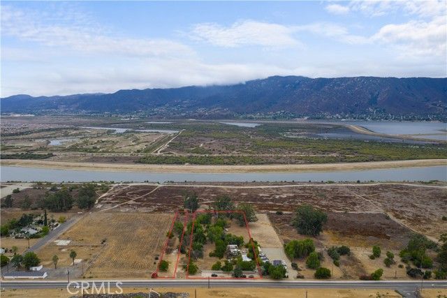 816 E Lakeshore, Lake Elsinore, CA 92530