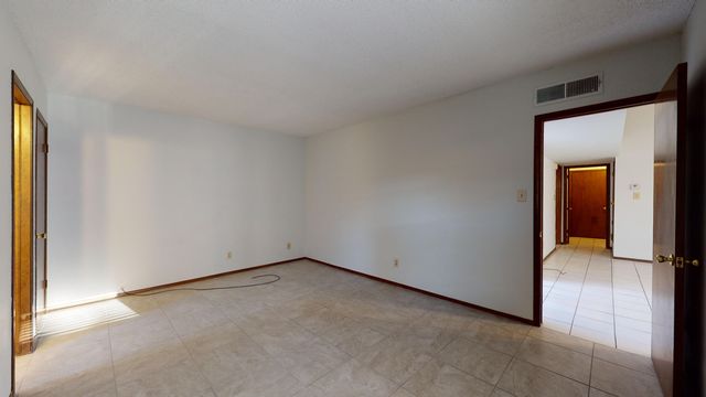 909 TEPIC Drive B, El Paso, TX 79912