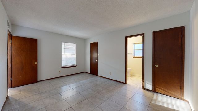 909 TEPIC Drive B, El Paso, TX 79912