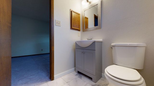 909 TEPIC Drive B, El Paso, TX 79912