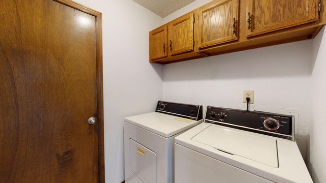 909 TEPIC Drive B, El Paso, TX 79912