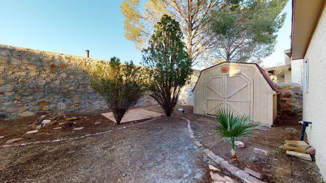 909 TEPIC Drive B, El Paso, TX 79912