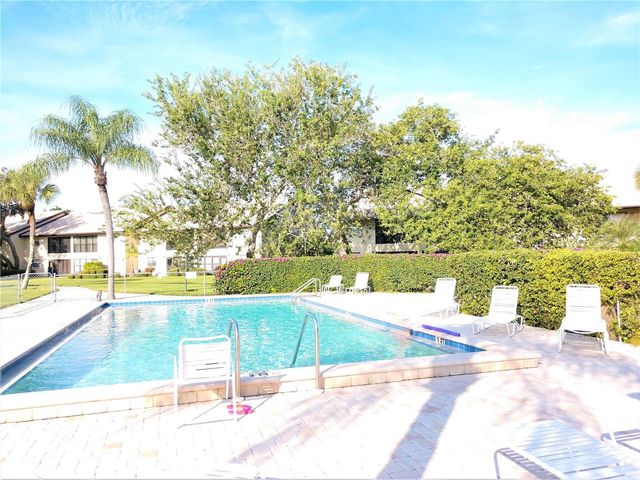 400 MISSION TRAIL E B, Venice, FL 34285