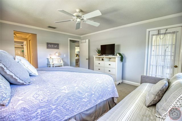 400 MISSION TRAIL E B, Venice, FL 34285
