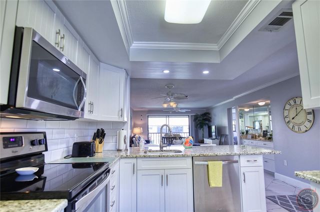 400 MISSION TRAIL E B, Venice, FL 34285