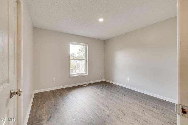 1009 East Myrtle Avenue, Johnson City, TN 37601
