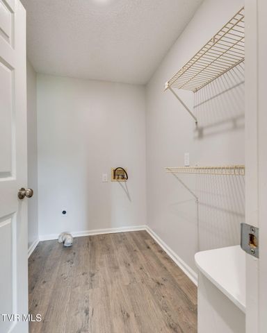 1009 East Myrtle Avenue, Johnson City, TN 37601