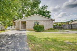 1009 East Myrtle Avenue, Johnson City, TN 37601