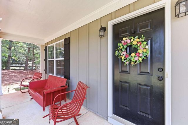 8835 Grassy Knoll Lane, Clermont, GA 30527