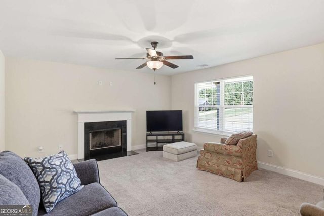 8835 Grassy Knoll Lane, Clermont, GA 30527