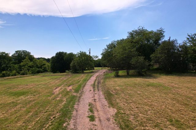 2610 & 2606 Metcalfe RD, Austin, TX 78741