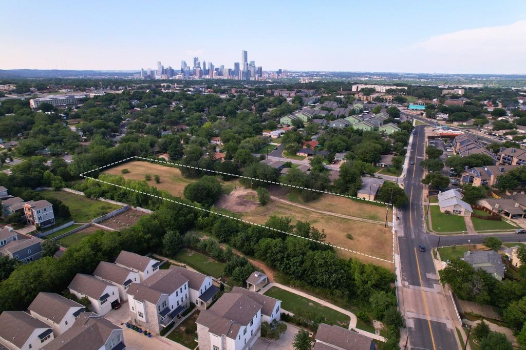 2610 & 2606 Metcalfe RD, Austin, TX 78741
