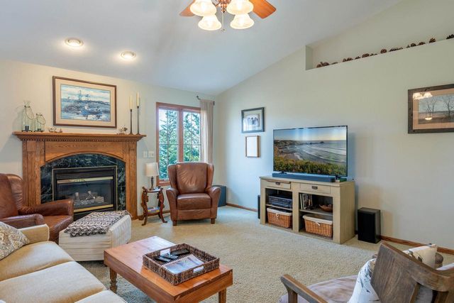 2840 Newport Avenue, Oshkosh, WI 54904