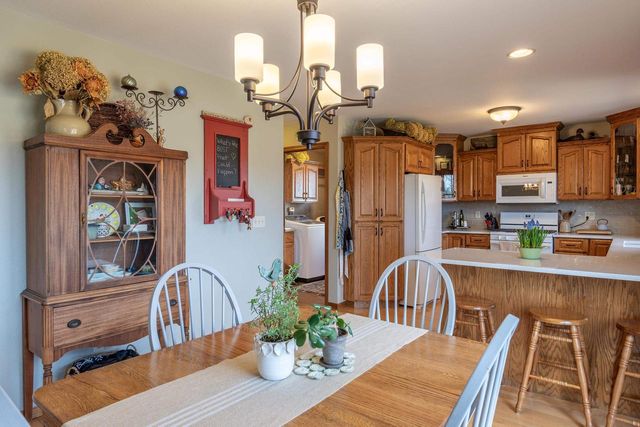 2840 Newport Avenue, Oshkosh, WI 54904