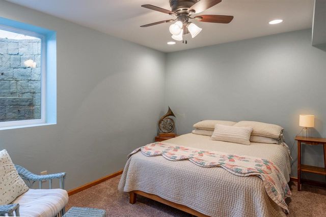 2840 Newport Avenue, Oshkosh, WI 54904