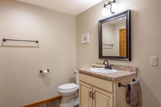 2840 Newport Avenue, Oshkosh, WI 54904