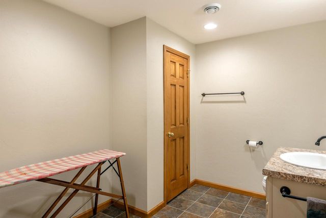 2840 Newport Avenue, Oshkosh, WI 54904