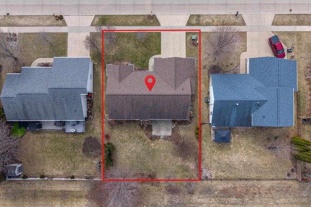 2840 Newport Avenue, Oshkosh, WI 54904