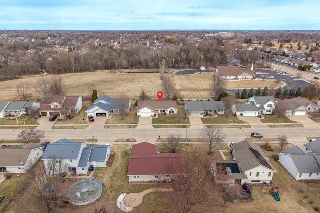 2840 Newport Avenue, Oshkosh, WI 54904