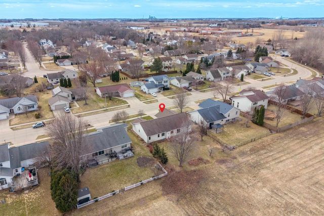 2840 Newport Avenue, Oshkosh, WI 54904