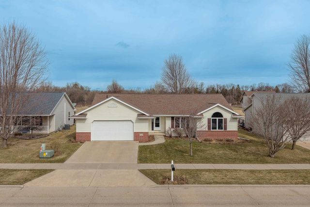 2840 Newport Avenue, Oshkosh, WI 54904