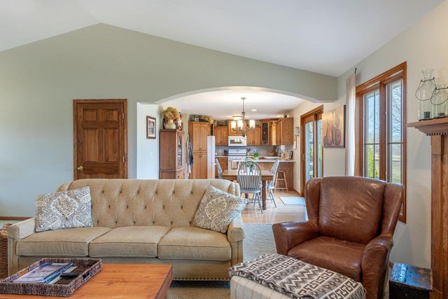 2840 Newport Avenue, Oshkosh, WI 54904