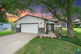 4604 E Belmont St, Sioux Falls, SD 57110
