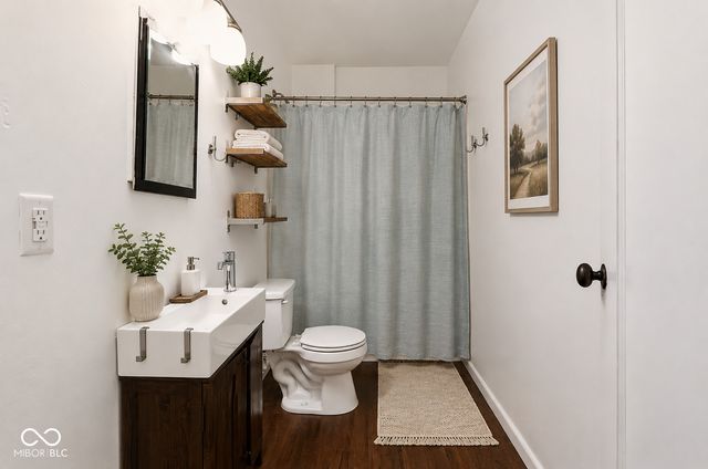 4142 Rookwood Avenue, Indianapolis, IN 46208
