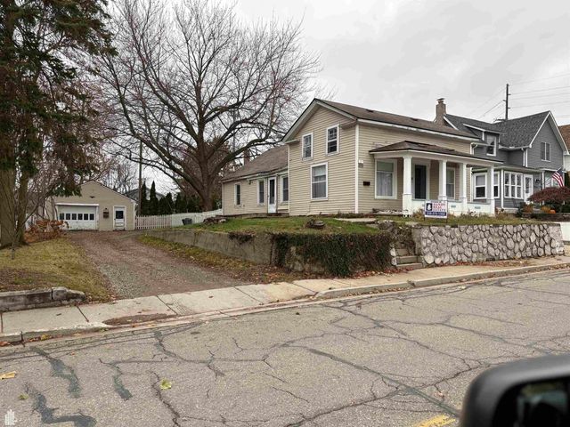 325 N Broadway Street, Lake Orion, MI 48362