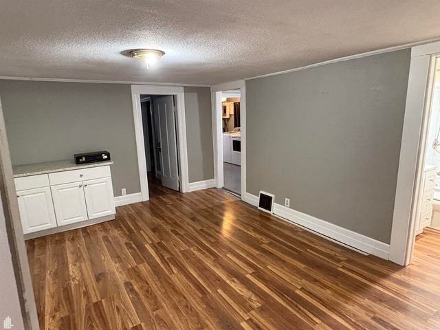 325 N Broadway Street, Lake Orion, MI 48362