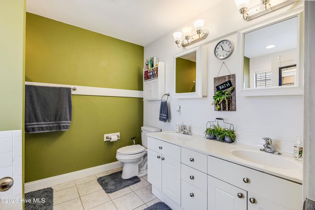 2605 E Boiling Spring Road, Southport, NC 28461