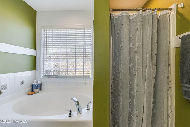 2605 E Boiling Spring Road, Southport, NC 28461