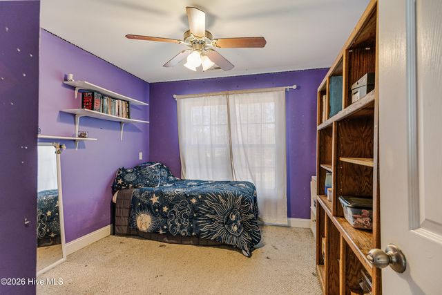 2605 E Boiling Spring Road, Southport, NC 28461