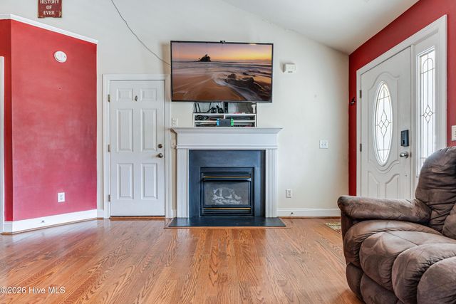 2605 E Boiling Spring Road, Southport, NC 28461