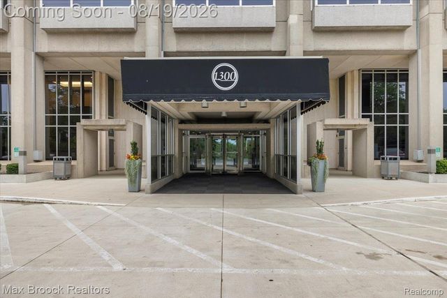 1300 E Lafayette Street 1509, Detroit, MI 48207