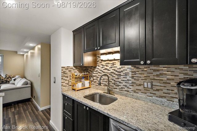 1300 E Lafayette Street 1509, Detroit, MI 48207