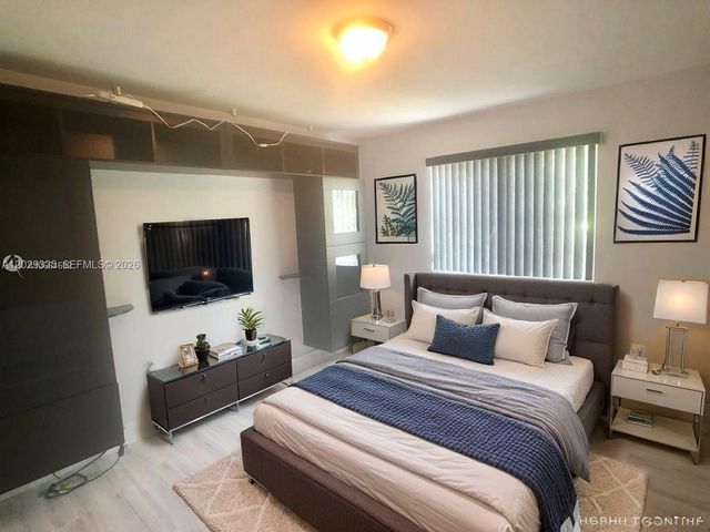 11155 SW 5th Pl 306, Pembroke Pines, FL 33025